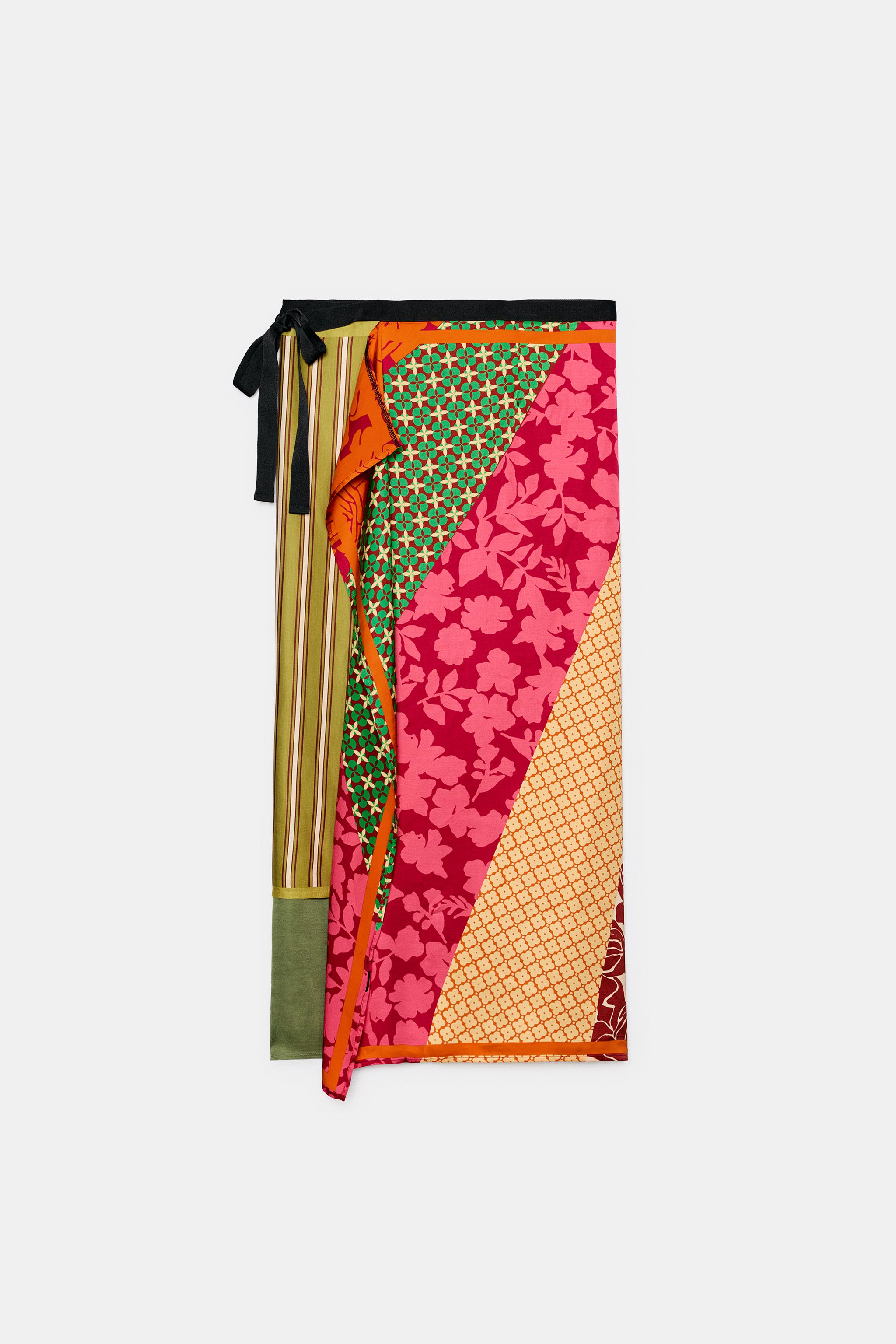 FLORAL AND STRIPED PRINT PAREO SCARF